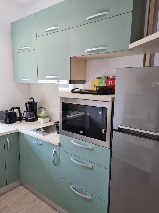Matteo 2 Apartments Marina Surf Residence, Mamaia Nord - Navodari,1 Vedere Frontala,2 Cu Vedere Laterala La Mare Екстериор снимка