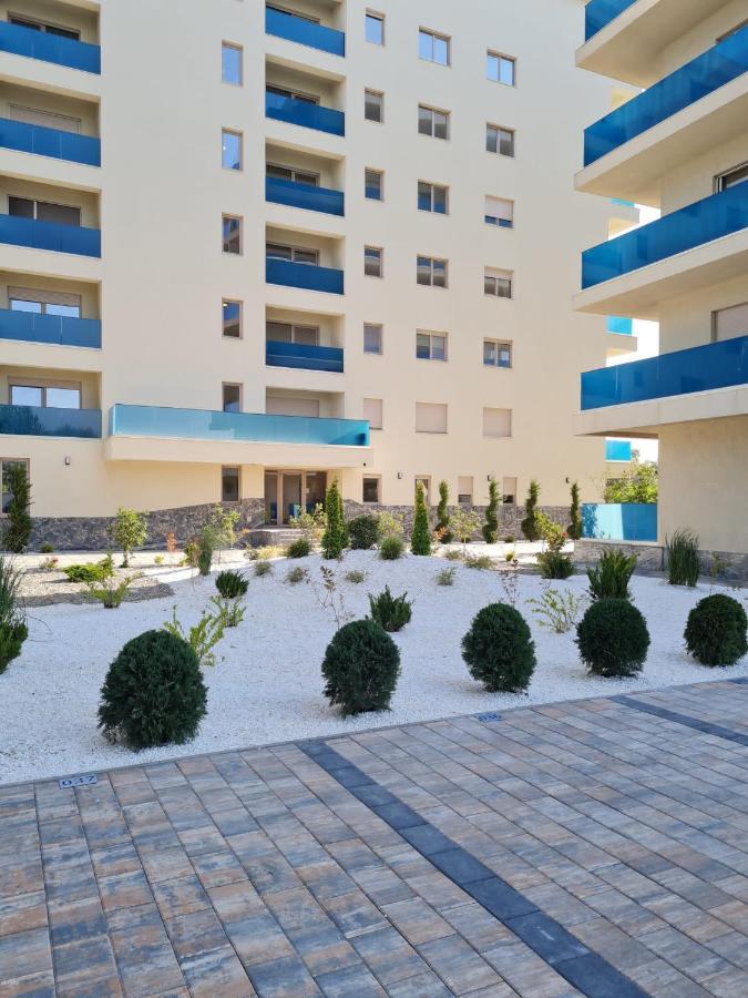 Matteo 2 Apartments Marina Surf Residence, Mamaia Nord - Navodari,1 Vedere Frontala,2 Cu Vedere Laterala La Mare Екстериор снимка