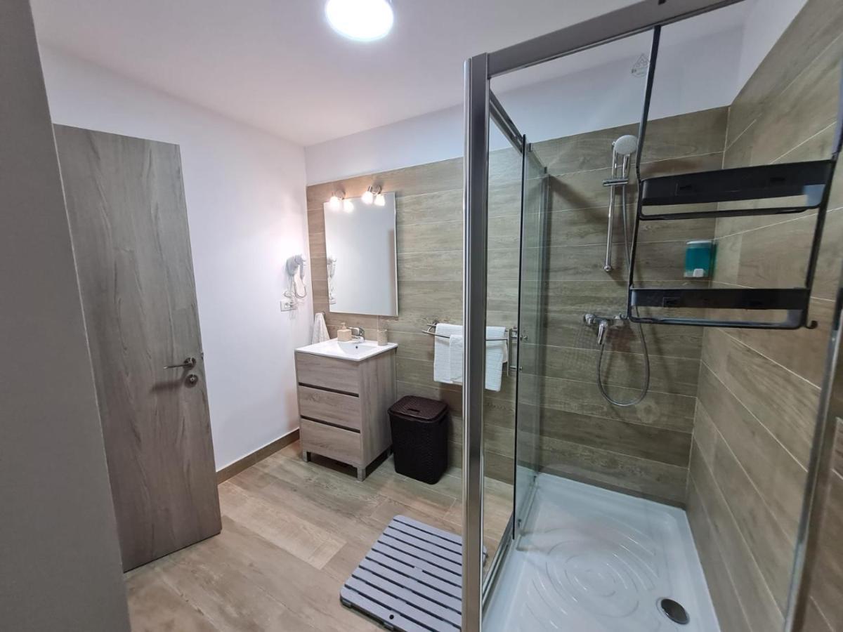 Matteo 2 Apartments Marina Surf Residence, Mamaia Nord - Navodari,1 Vedere Frontala,2 Cu Vedere Laterala La Mare Екстериор снимка